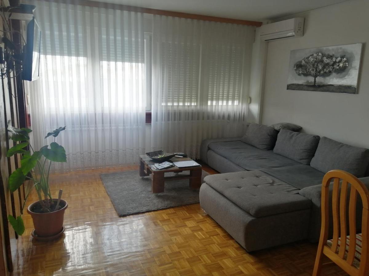 Apartman Stonewood West Загреб Екстер'єр фото